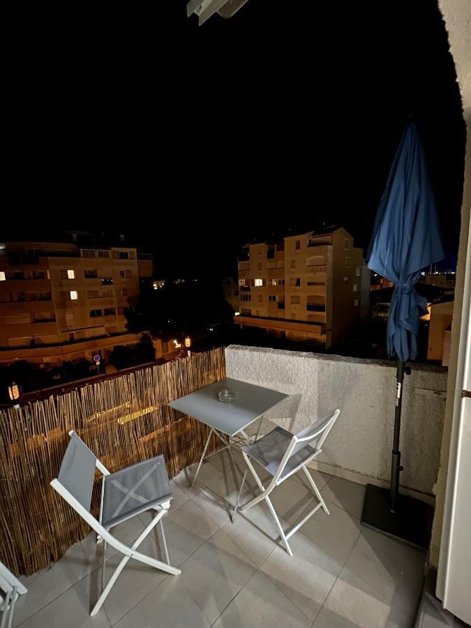 Superbe Appartement A Proximite Plage Et Port Агде Екстериор снимка